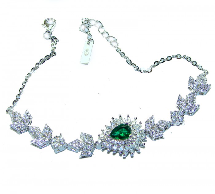 Vintage style - Timless Treasure 8.5 carat Colombian Emerald .925 Sterling Silver handcrafted Bracelet
