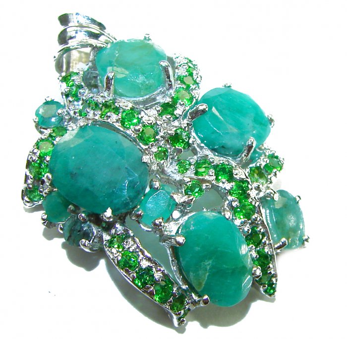 Luxurious 22.6 carat Colombian Emerald .925 Sterling Silver handmade Pendant - video