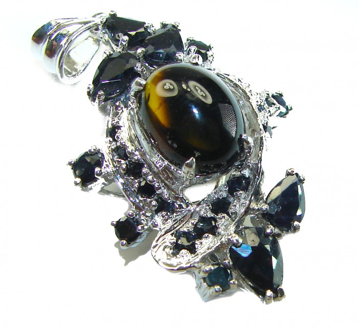 Mademoiselle - Vintage Design 18.4 CARAT Sapphire .925 Sterling Silver handcrafted Pendant