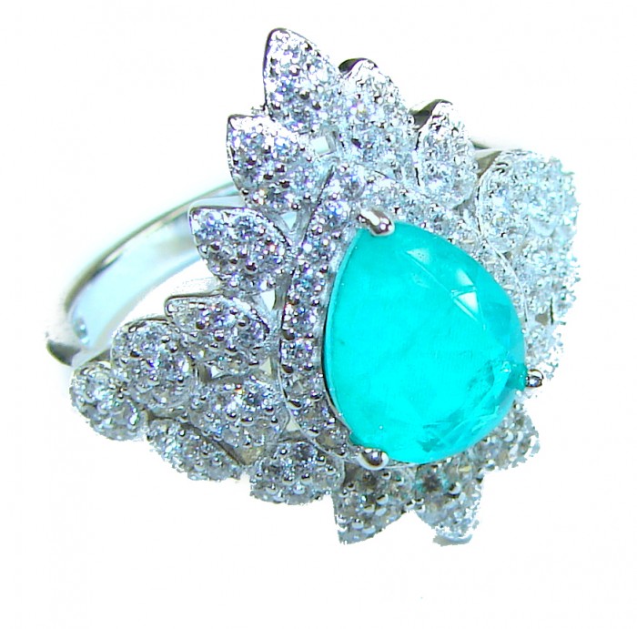 Vintage style - Timless Beauty 4.5 carat Emerald .925 Sterling Silver handcrafted Statement ring s. 7 1/2