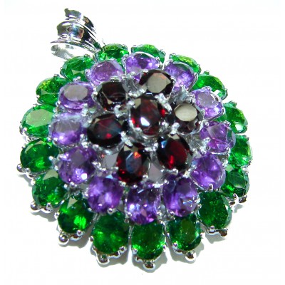 Power of Nature Very Unique 21.5 CARAT Multigem .925 Sterling Silver handcrafted pendant
