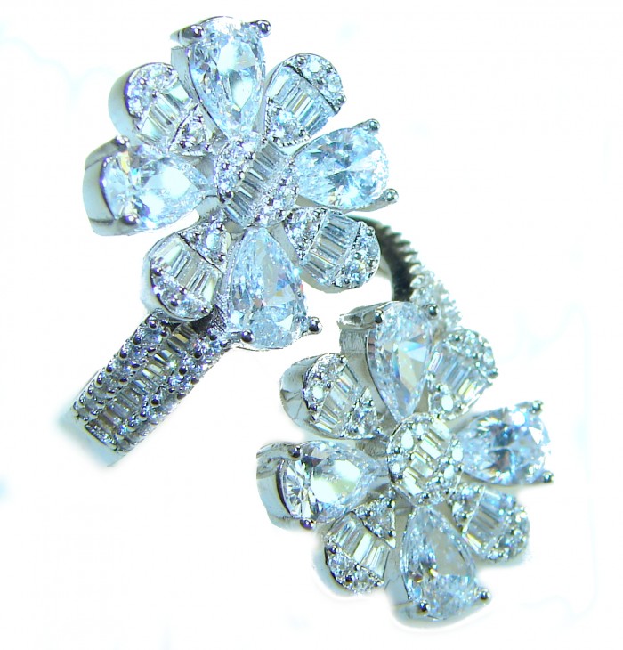 Shining Star 12.8 carat White Topaz .925 Sterling Silver brilliantly handcrafted ring s. 7