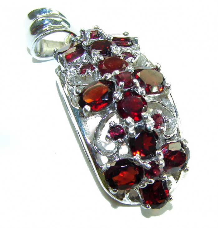 Melody - Vintage Design 8.4 CARAT Garnet .925 Sterling Silver handcrafted Pendant