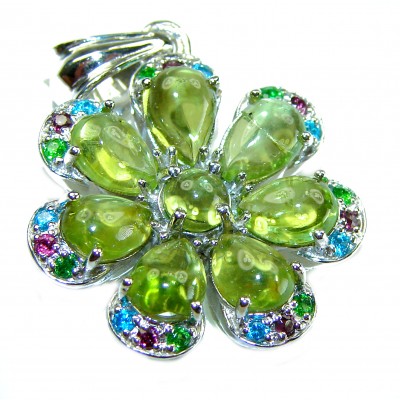 Wise Bliss Authentic 12.6 carat Peridot .925 Sterling Silver handmade Pendant