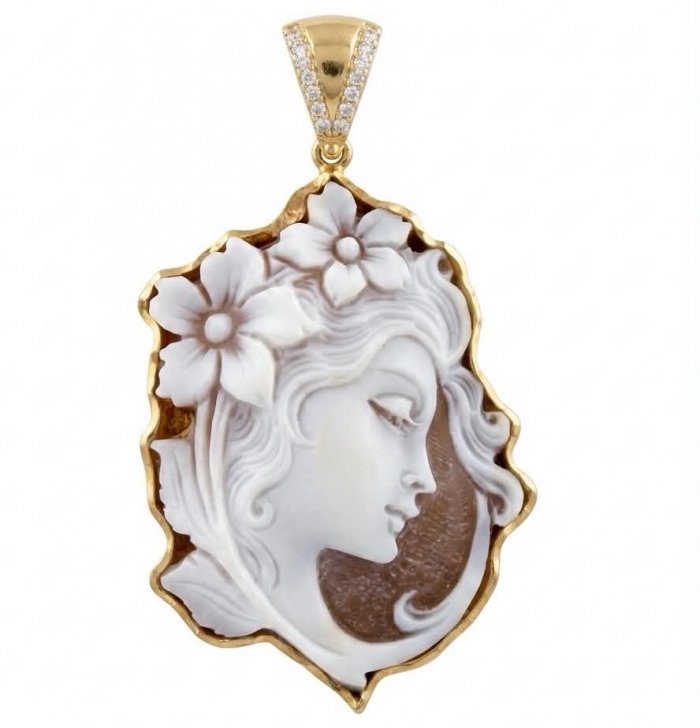 Exquisite vintage style Real Shell Cameo .925 Sterling Silver DIPPED IN 22K Gold handcrafted Made in Italy Statement pendant - video