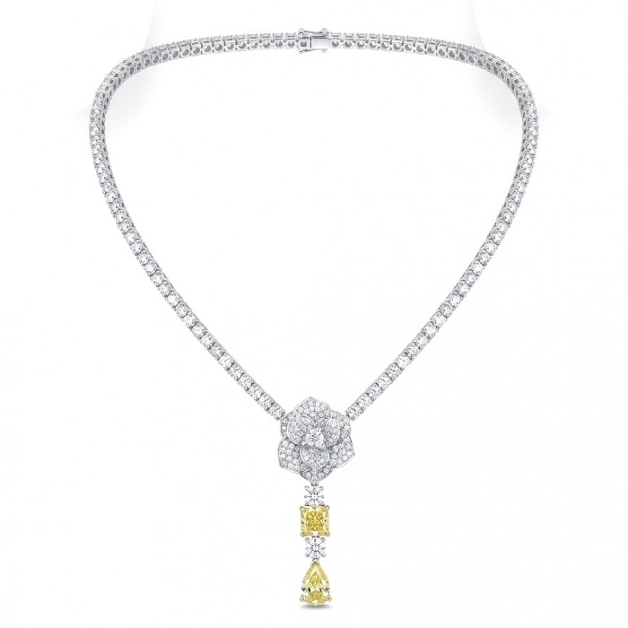 Luxurious - 6.7 carat yellow Montana Sapphire .925 Sterling Silver handcrafted Statement Necklace