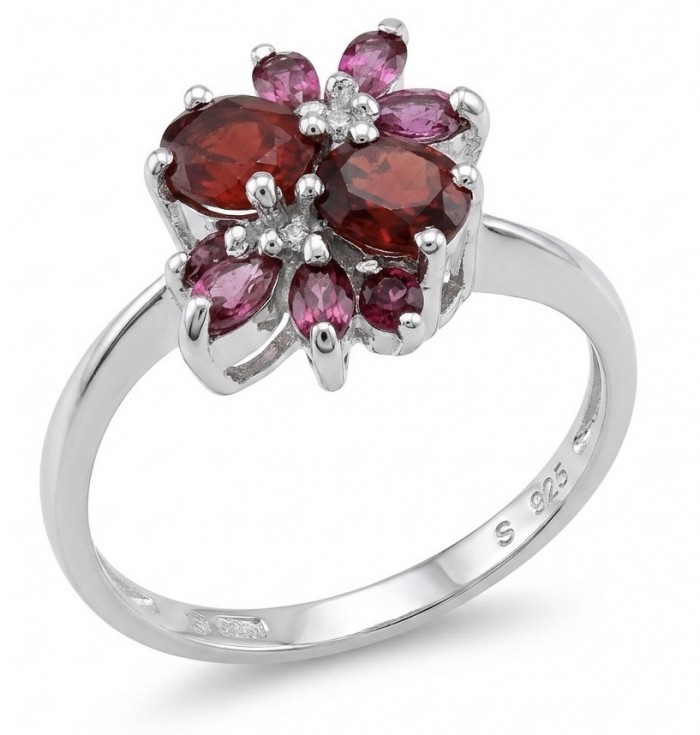 Precious Garnet - authentic 5.2 carat Garnet .925 Sterling Silver Ring size 9