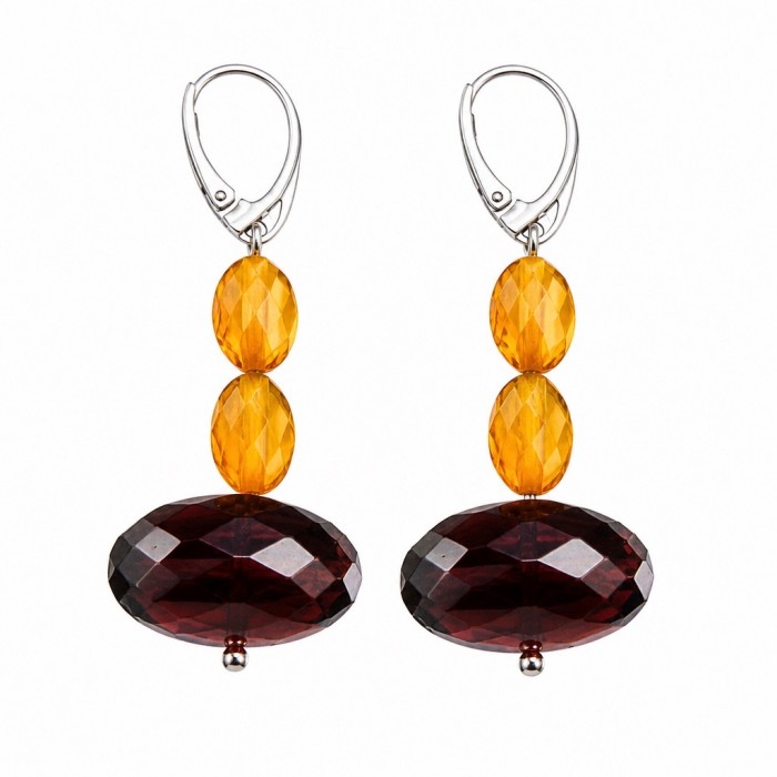 Luminous fossilized Beauty natural Baltic Amber .925 Sterling Silver entirely handcrafted earrings