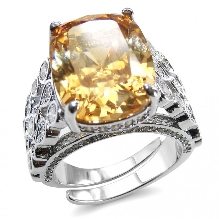 Authentic oval cut 9.2 carat Golden Topaz 14K White Gold over .925 Sterling Silver ring s. 7