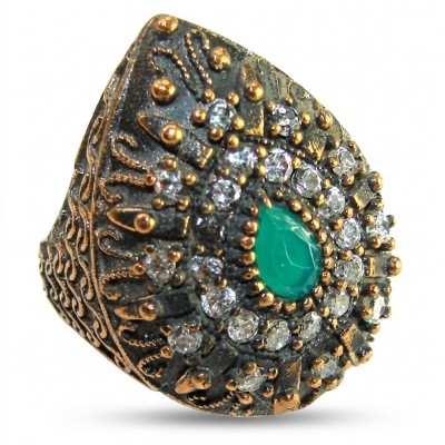 Victorian Style Emerald & White Topaz ring; s. 6
