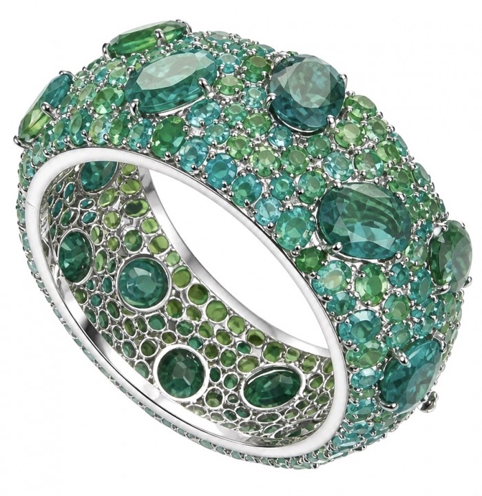 Spectacular 242.5 carat authentic Colombian Emerald .925 Sterling Silver dipped in Rhodium handmade bangle Bracelet