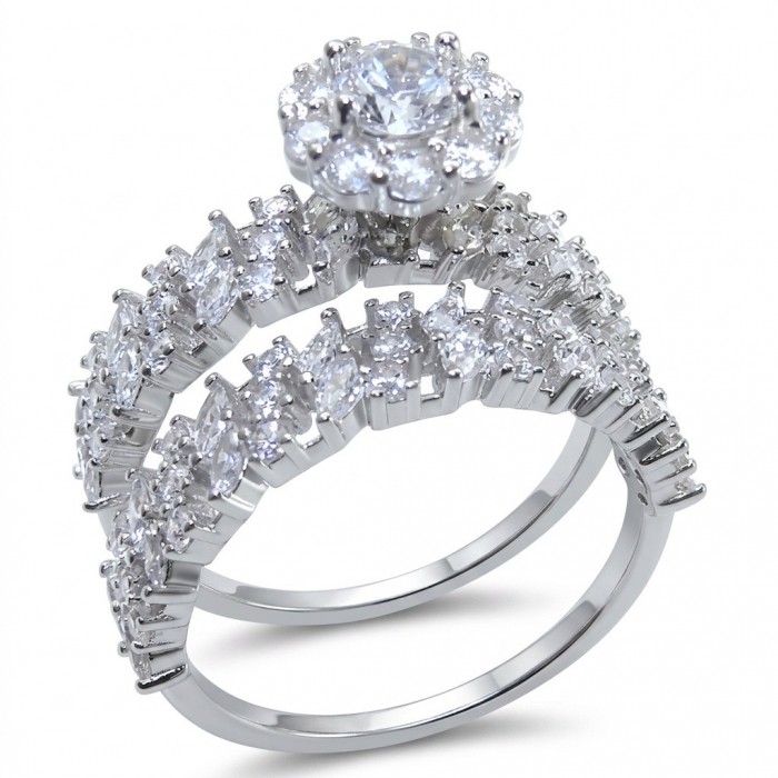 Pure Love Spectacular 7.9 carat White Topaz .925 Sterling Silver stacking ring size 9