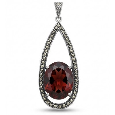 Vintage Beauty 17.9 carat genuine Garnet rhodium over .925 Sterling Silver handcrafted pendant