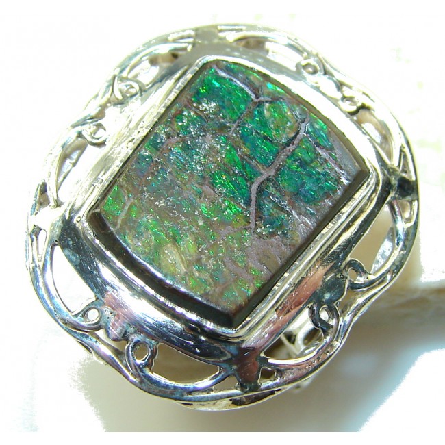 Beautiful Green Ammolite Sterling Silver ring s. 11