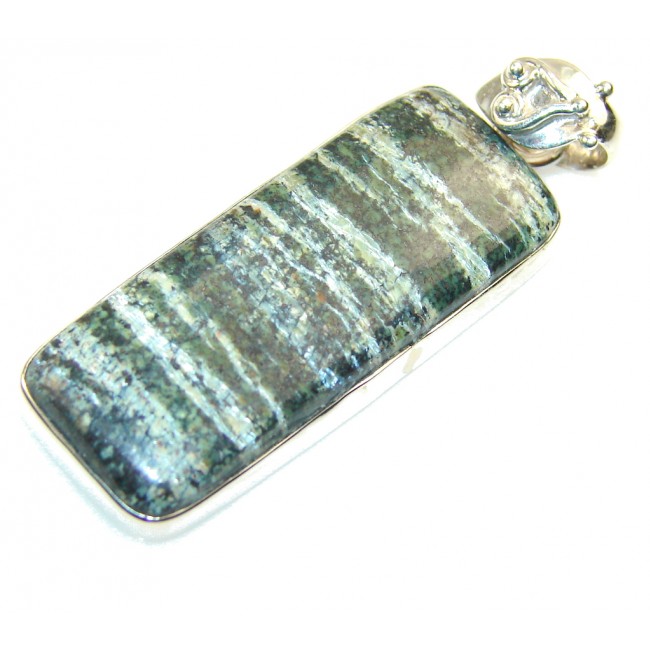 Excellent Maw Sit Sit Sterling Silver Pendant