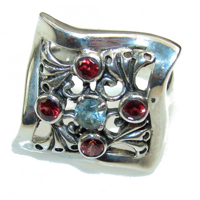 Fabulous Red Garnet Sterling Silver ring s. 8