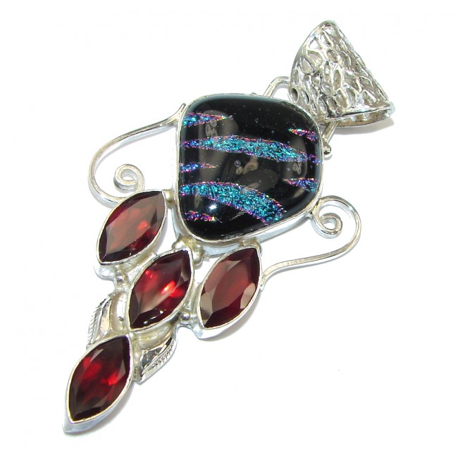 Beauty! Mexican Dichroid Glass Sterling Silver pendant