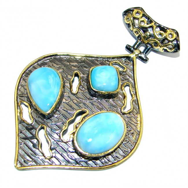 Sublime Design Authentic Beauty Larimar Gold plated over Sterling Silver handmade Pendant
