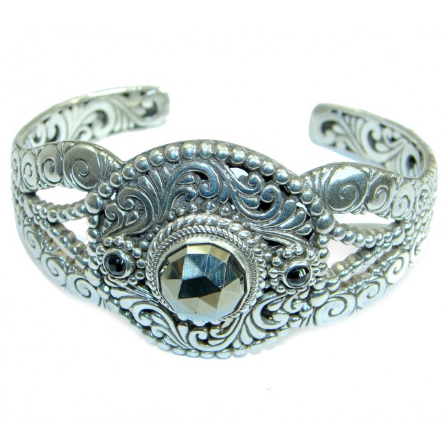 Elegant Hematite .925 Sterling Silver handmade Bracelet / Cuff