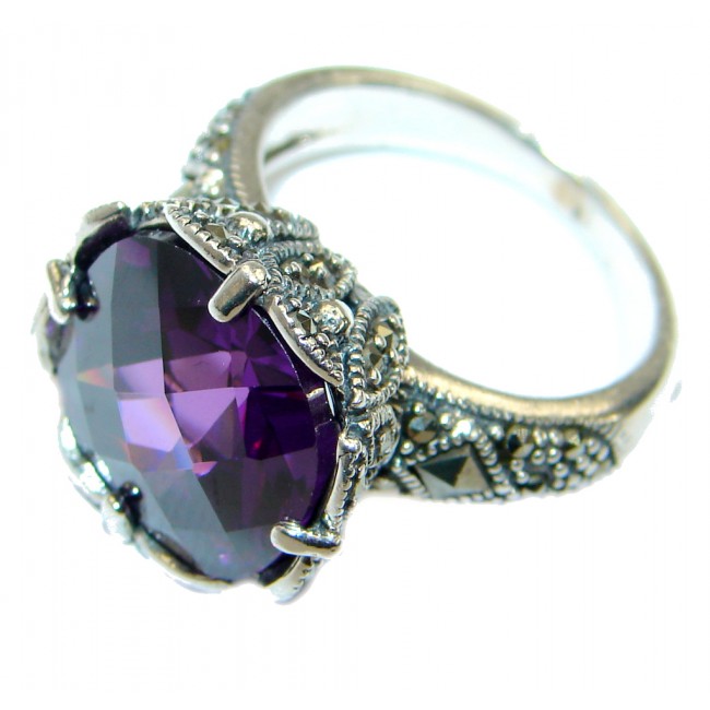 Timeless created Alexandrite Marcasite Sterling Silver Ring s. 6