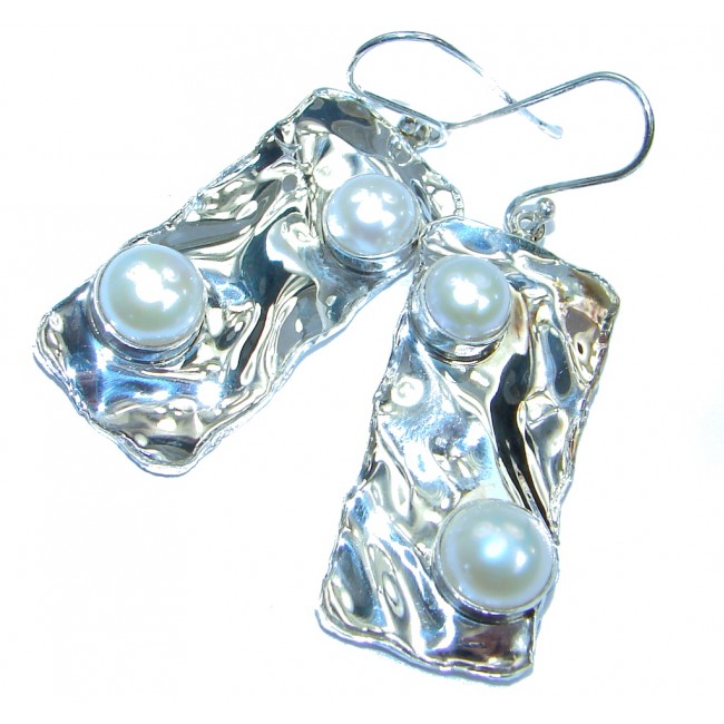 Ocean Beauty Fresh Water Pearls hammered .925 Sterling Silver Earrings