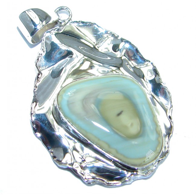 Exclusive great quality Imperial Jasper hammered .925 Sterling Silver Pendant