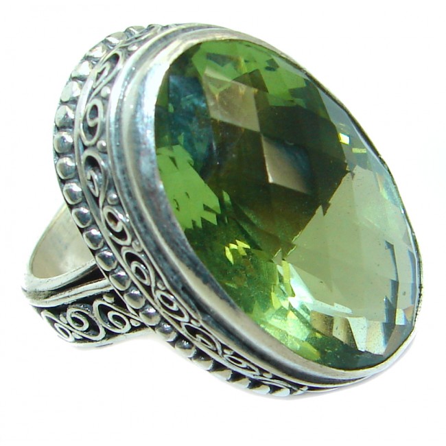 Rich design Intense green Quartz .925 Sterling Silver handmade Ring s. 7