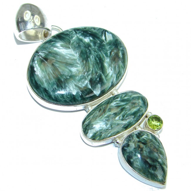 Precious quality Green Seraphinite .925 Sterling Silver handmade Pendant