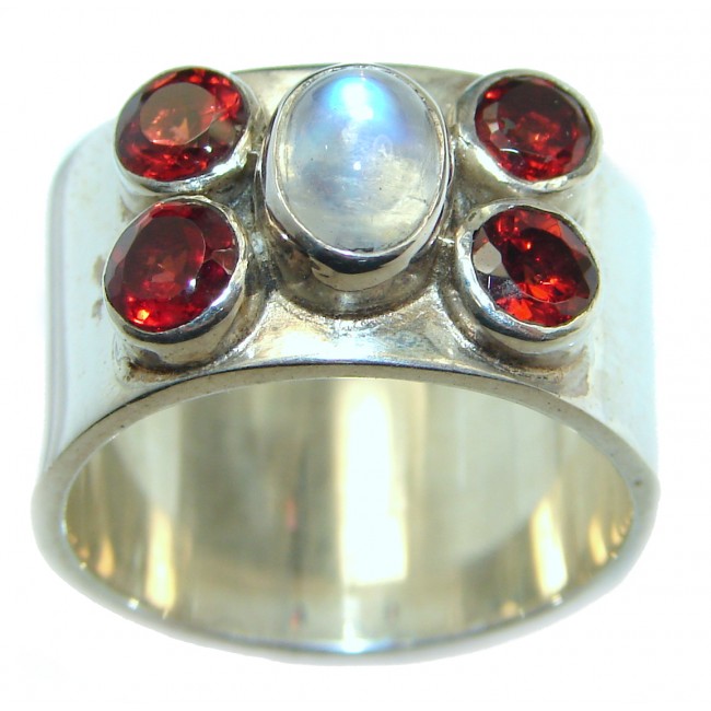 Great Beauty Fire Moonstone .925 Sterling Silver ring s. 6