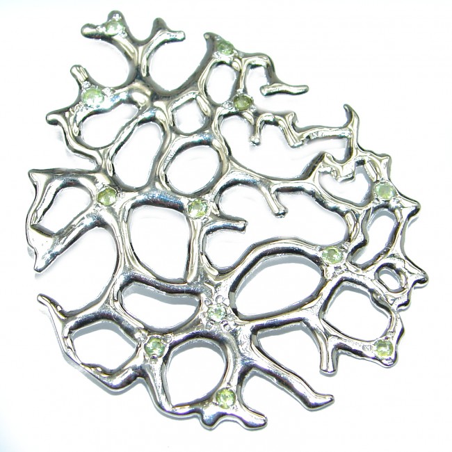 Unique design Peridot .925 Sterling Silver handcrafted Pendant