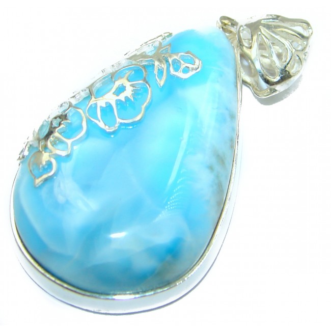 Romantic Design 102 ct perfectly Blue Larimar .925 Sterling Silver handmade pendant