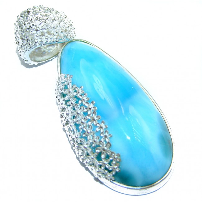 Romantic Design 92 ct perfectly Blue Larimar .925 Sterling Silver handmade pendant