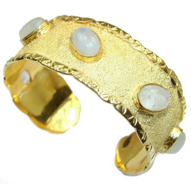 Bracelet with Cabochon Moonstone 24K gold and Sterling Silver