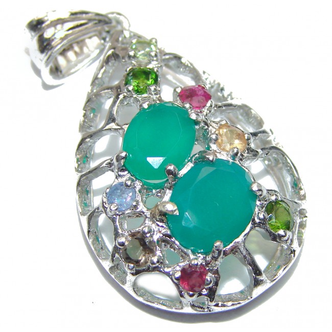 Spectacular Genuine Emerald .925 Sterling Silver handmade Pendant