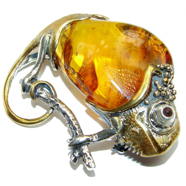 Spectacular Big Chameleon lizard Natural Baltic Amber Gold over .925 Sterling Silver handmade Pendant Pin