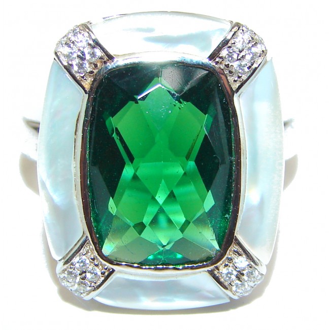 Authentic volcanic Green Helenite .925 Sterling Silver ring s. 7 1/4