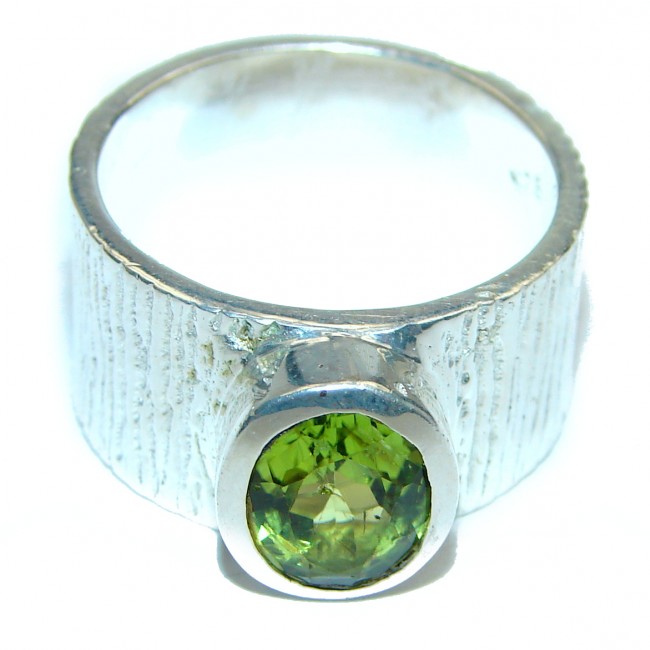 Genuine Peridot .925 Sterling Silver handmade Cocktail Ring s. 8
