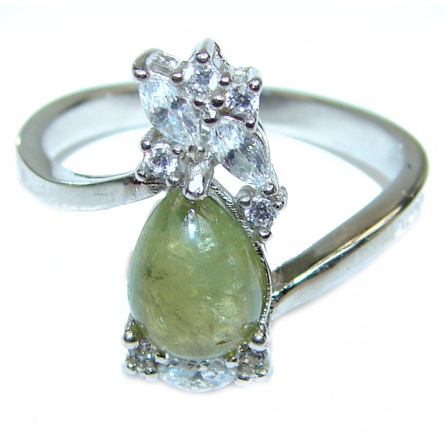Luxurious Green Sphene .925 Sterling Silver handcrafted ring size 8