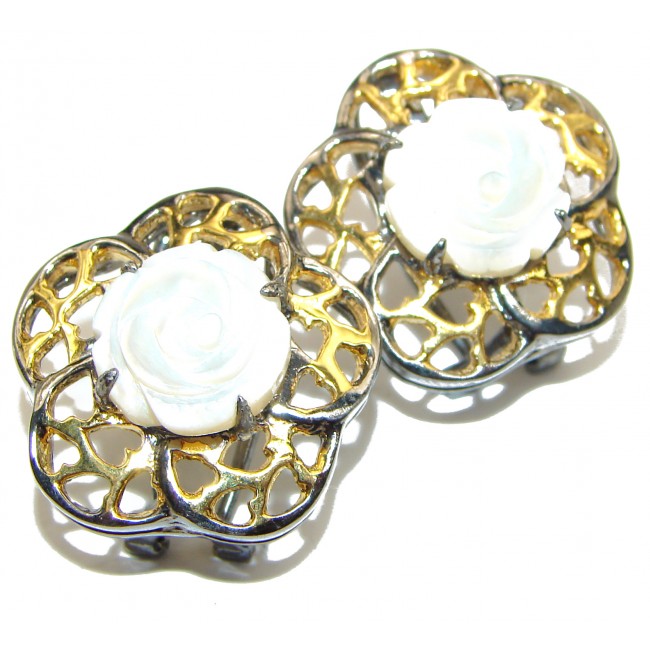 White Flower Blister Pearl black rhodium over .925 Sterling Silver stud earrings