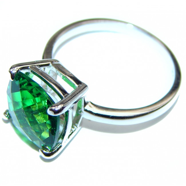 Authentic volcanic Princess cut Green Helenite .925 Sterling Silver ring s. 7