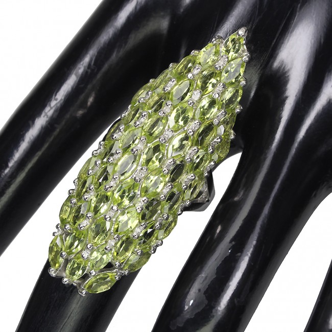 Melissa genuine Peridot .925 Sterling Silver handcrafted Large Ring size 9