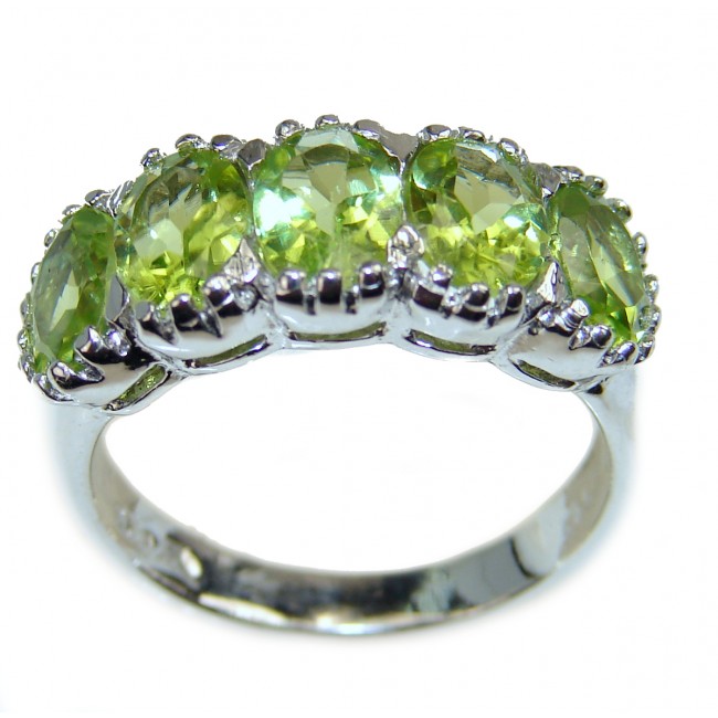 Posh Peridot .925 Sterling Silver handcrafted ring size 8