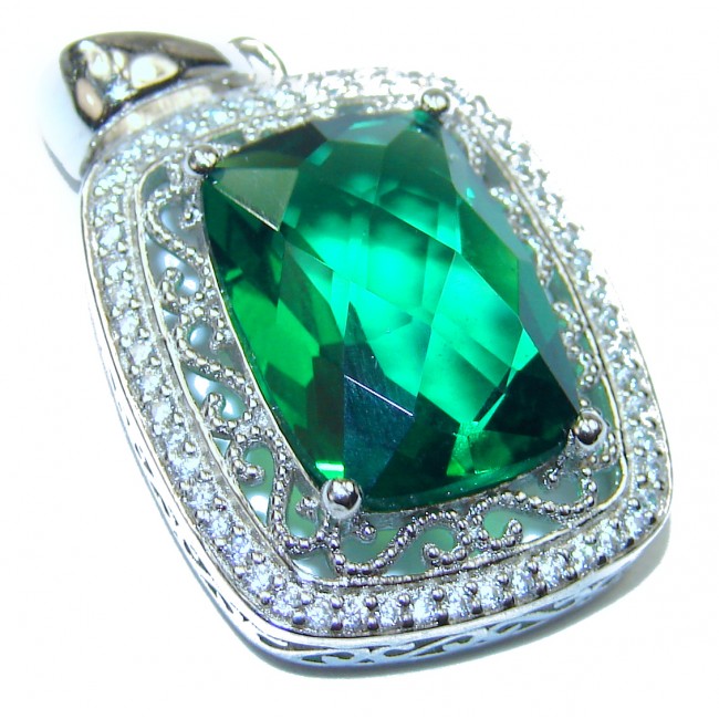 Superior quality 14.2 carat Fresh Green Helenite .925 Sterling Silver Pendant