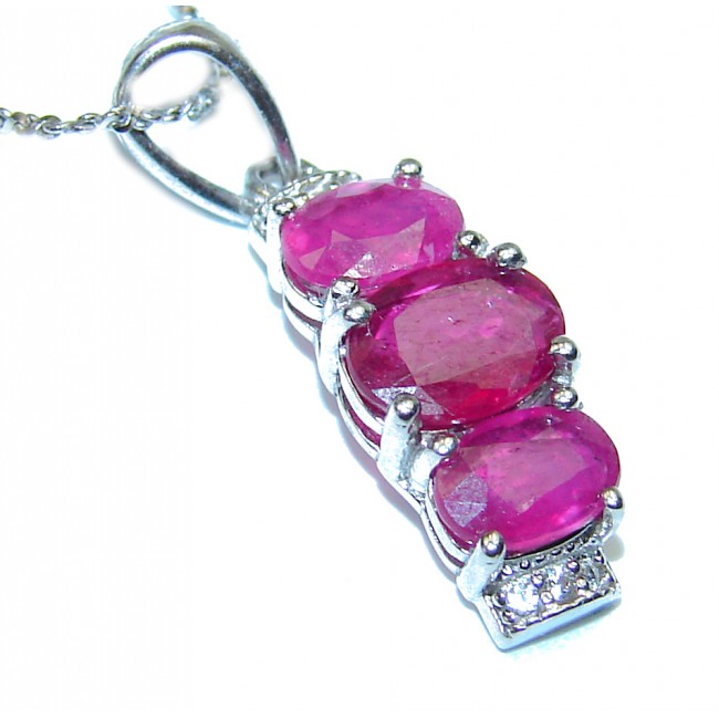 Incredible quality Ruby .925 Sterling Silver necklace