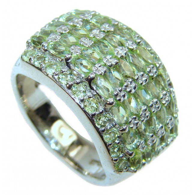 Spectacular Authentic genuine Peridot .925 Sterling Silver handcrafted Ring size 9