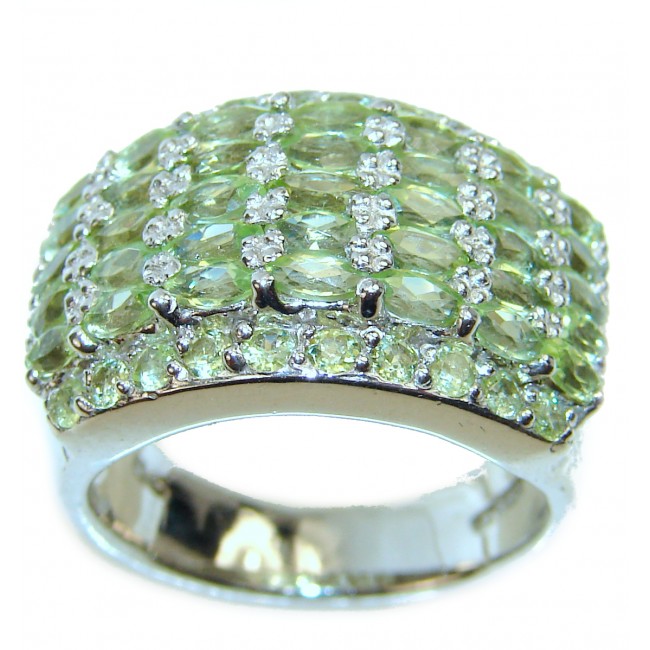 Spectacular Authentic genuine Peridot .925 Sterling Silver handcrafted Ring size 9