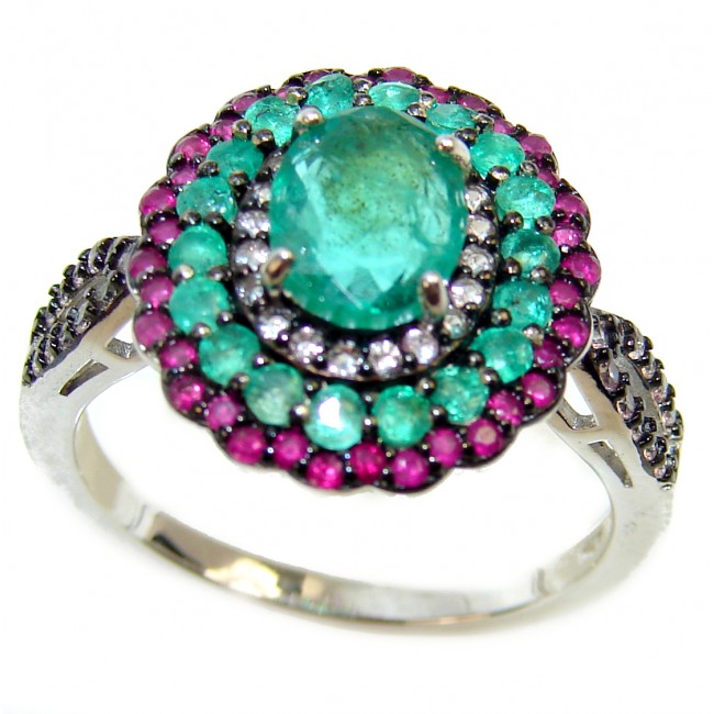 Spectacular 3.2 ctw Colombian Emerald .925 Sterling Silver handmade Ring size 8 1/4