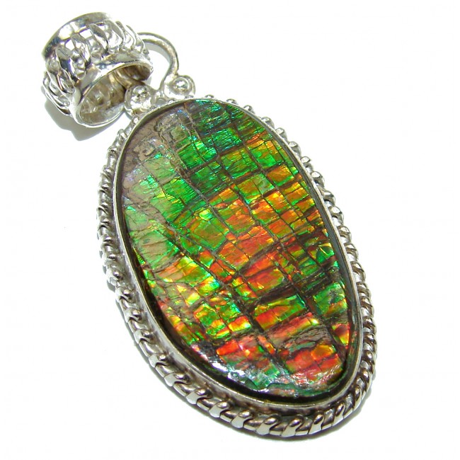 Simple Design genuine Canadian Ammolite .925 Sterling Silver handcrafted pendant