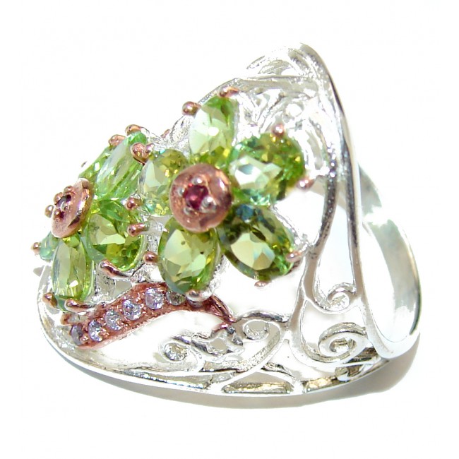 Genuine Peridot .925 Sterling Silver handcrafted Ring size 7 1/4