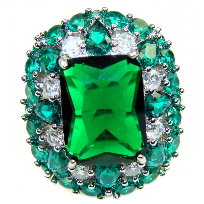 Best quality Green Topaz .925 Sterling Silver handcrafted Ring Size 7 1/4